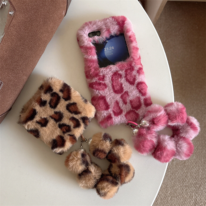 Phone Cases Trendy - Fashion Leopard Print Fluffy Plush Wrist